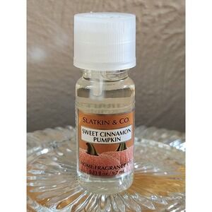 SLATKIN & CO Sweet Cinnamon Pumpkin Home Fragrance Oil Bath & Body Works .33 oz.